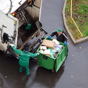 Men loading household into truck