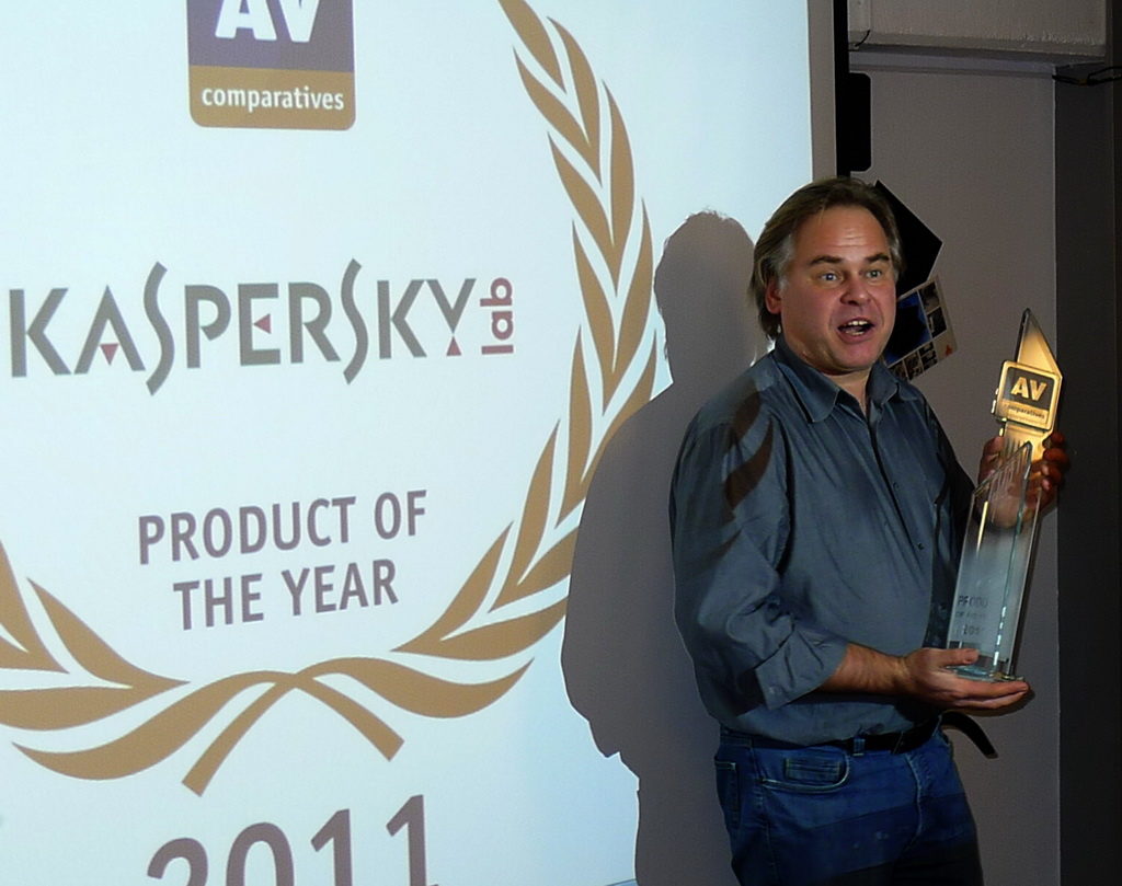 Eugene Kaspersky accepting award for product of the year