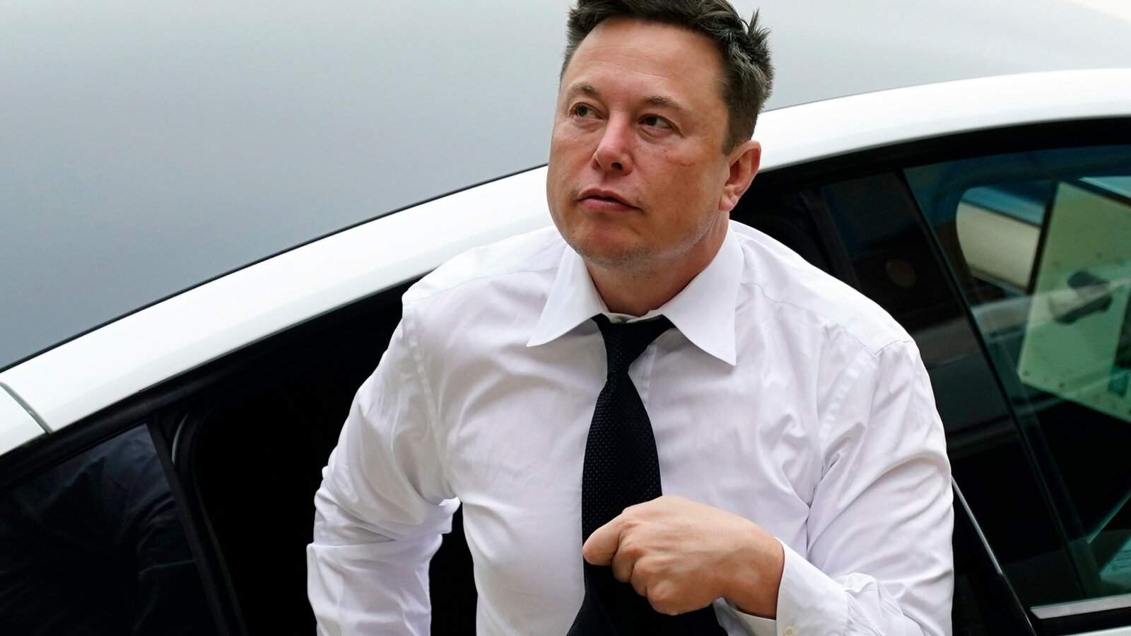 Elon Musk has disclosed that he had sold another $3.6 billion worth of Tesla stock.