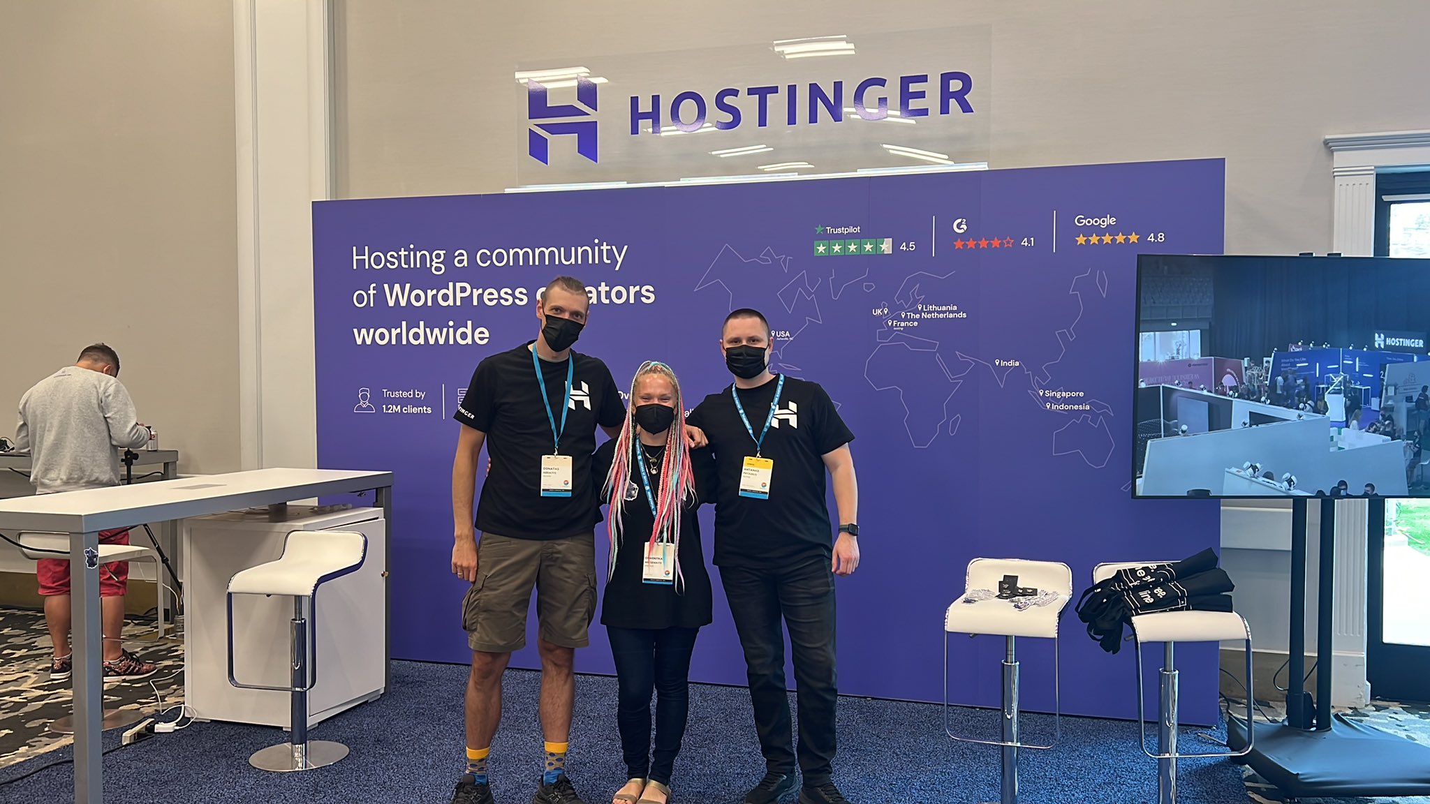 Hostinger booth