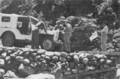 UN observers monitor a border discussion between Indian and Pakistani officers, 1962