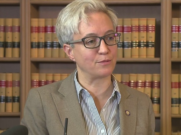 Oregon Gov. Tina Kotek at a press conference on her first full day in office, January 10, 2023 (KOIN)
