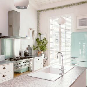 A bright and tidy kitchen