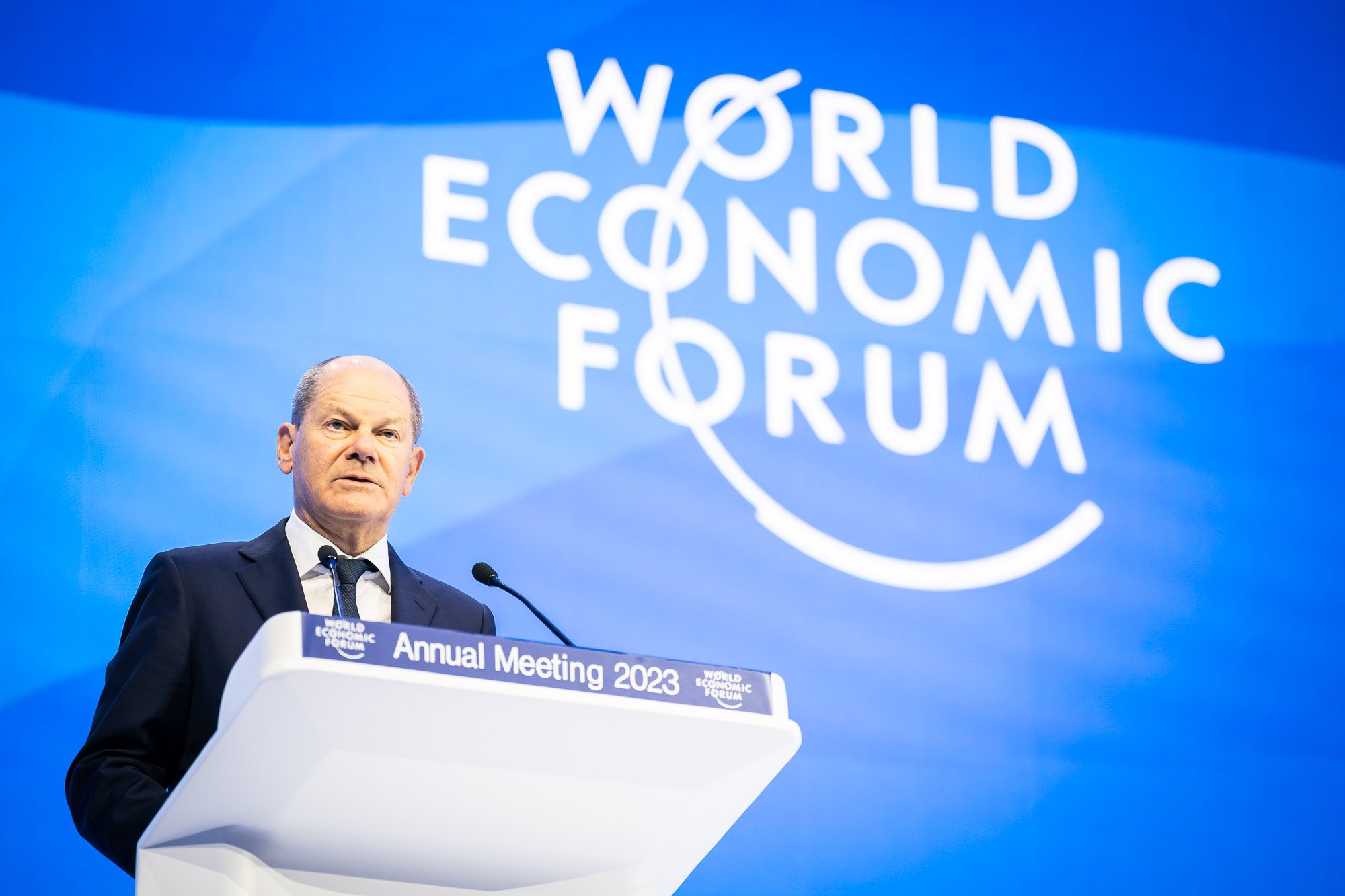 Bundeskanzler Scholz redet beim Weltwirtschaftsforum in Davos.