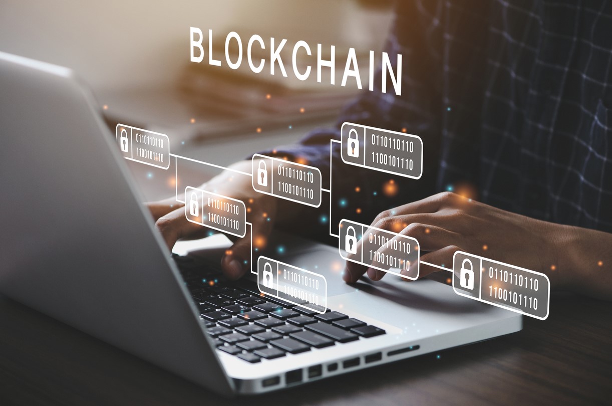 Blockchain istock khanchit khirisutchalual 1349092555