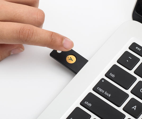 yubikey5anfc-touch.jpg