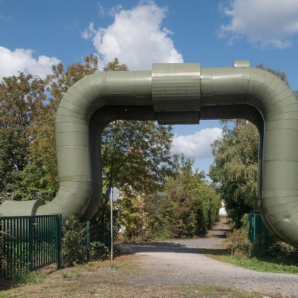 Gelsenkirchen-Erle, pipeline along the Emscher