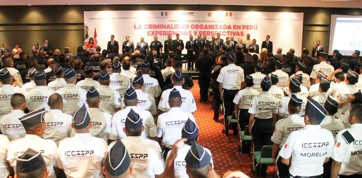 IEESSPP Y POLICÍA NACIONAL DEL PERÚ, IMPARTEN MAGNA CONFERENCIA INTERNACIONAL.