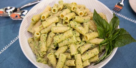 Ali Rosen's Pesto Vinaigrette Pasta