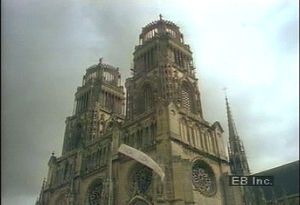 Row down the Loire River to behold the Gothic cathedral of Orléans and Loire valley and its historic châteaux