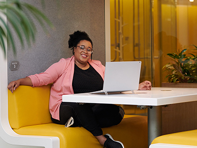 Natalie Burns, a Google IT Support Certificate graduate.