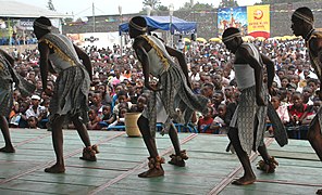 Amani festival huge crowd and artists from Burundi (12589923733).jpg