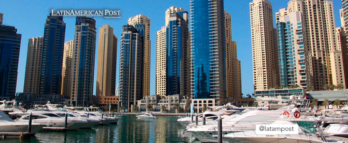 What types of property does Dubai Marina have?