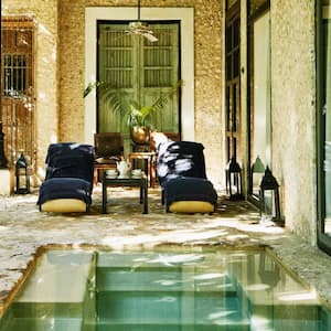 Outdoor sitting area with plunge pool