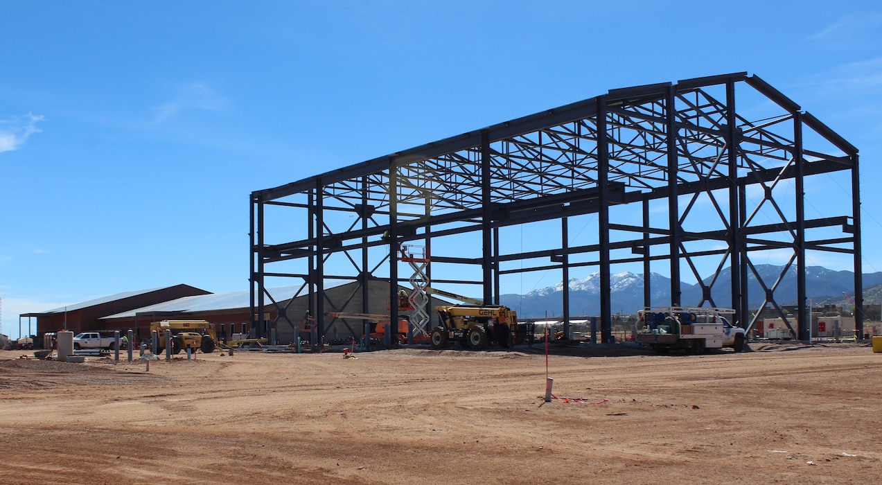 Contractors construct the framework of the U.S. Army Corps of Engineers Los Angeles District’s Ground Transport Equipment project site March 14 near Sierra Vista, Arizona.