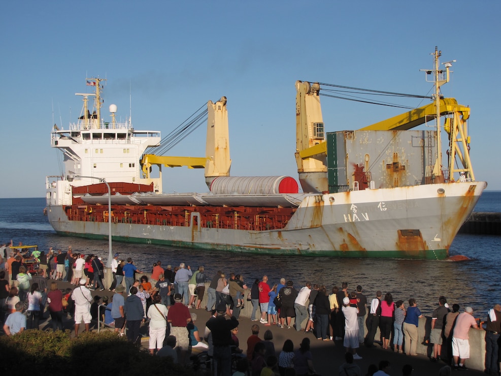 Saltie arrives in Duluth