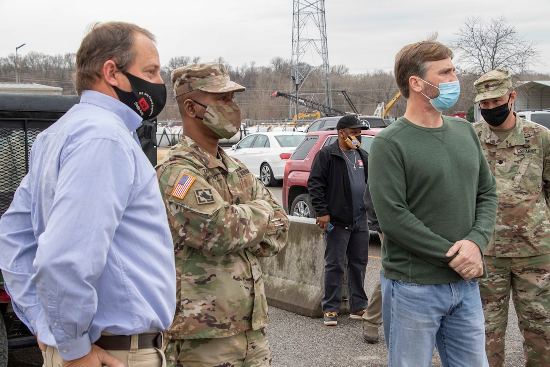 The 55th Chief of Engineers, Commanding General of the U.S. Army Corps of Engineers, Lt. Gen. Scott Spellmon, and the 14th Command Sergeant Major, Command Sergeant Major Patrickson Toussaint, visited the Memphis District last week to better understand some of the ways the district is supporting the USACE Civil Works mission. (USACE photos by Vance Harris)