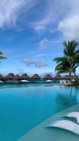Reply to @travelirie #borabora #traveltips #bucketlisttravel #travelirie #luxurytravel #traveldeals created by Davi | Travel & UGC Creator with Kina's Can We Kiss Forever?