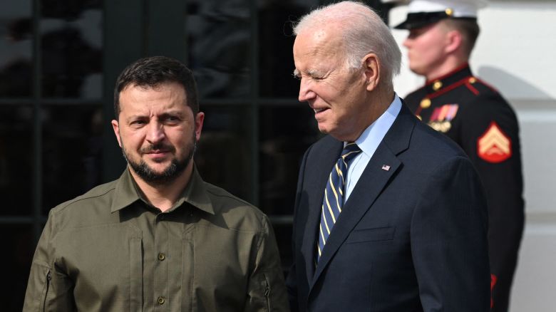 US President Joe Biden welcomes Ukrainian President Volodymyr Zelensky at the South Portico of the White House in Washington, DC, on September 21, 2023. (Photo by SAUL LOEB / AFP) (Photo by SAUL LOEB/AFP via Getty Images)