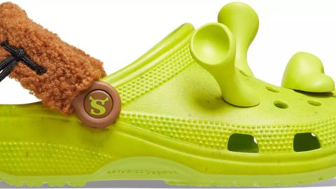 02 shrek crocs