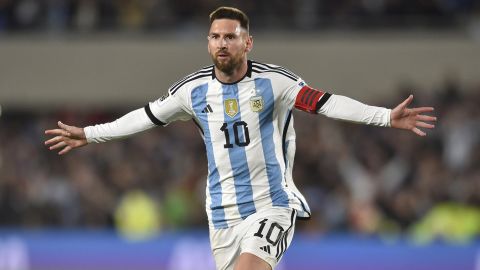 Argentina's Lionel Messi, celebrates scoring his side's first goal against Ecuador during a qualifying soccer match for the FIFA World Cup 2026, at Monumental stadium in Buenos Aires, Argentina, Thursday, Sept. 7, 2023. (AP Photo/Gustavo Garello)