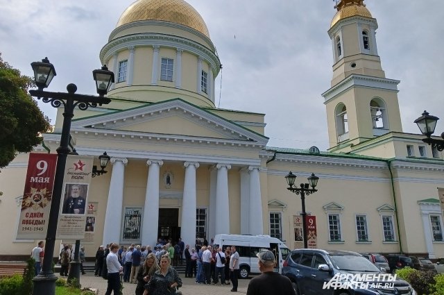 Прощание с Александром Соловьёвым прошло в Соборе Александра Невского в Ижевске.