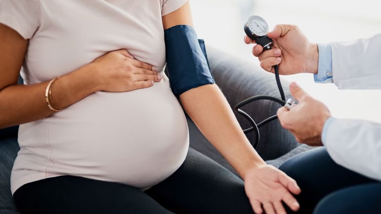 pregnant blood pressure STOCK