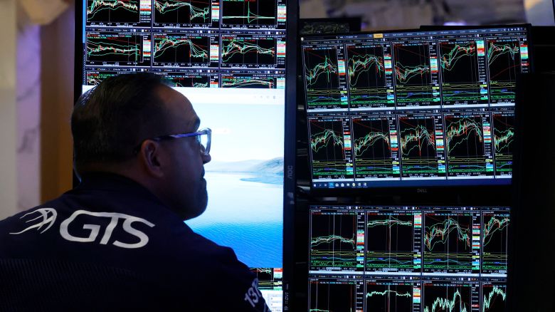 Traders work on the floor of the New York Stock Exchange on Wall Street in New York City on Tuesday, September 26, 2023. 