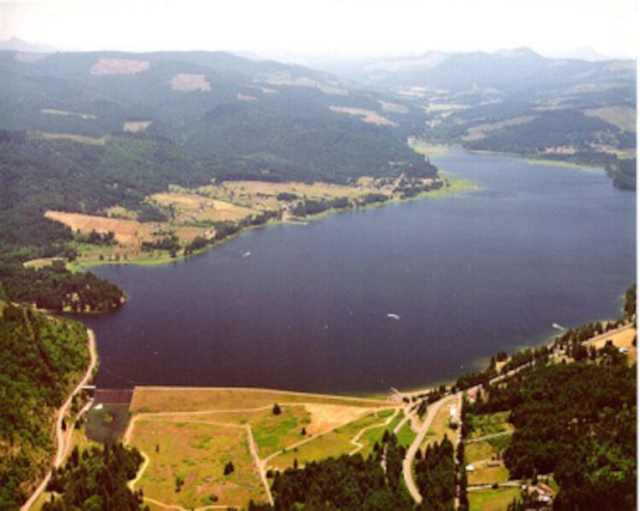 aerial photo of Cottage Grove Dam