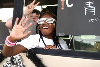 Zama Middle High School caps off Homecoming Week with parade, football victory