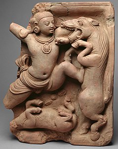 Relief en terre cuite Gupta, Krishna tuant le démon cheval Keshi, Vesiècle