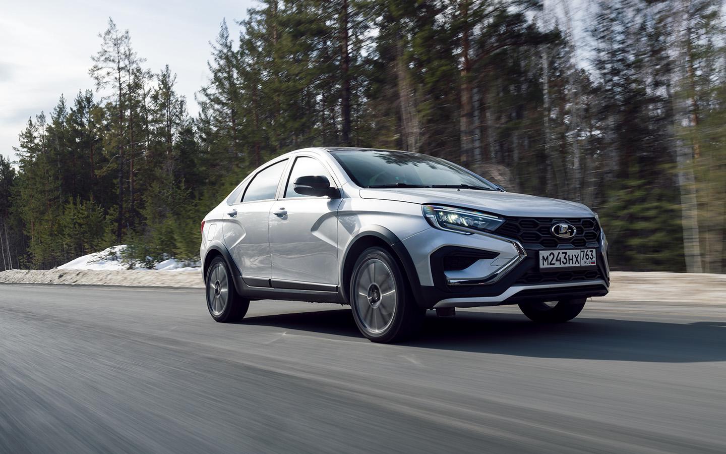 Первый тест-драйв Lada Vesta с автоматической коробкой. 3 главных отличия