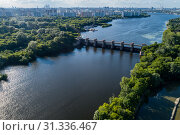 Москва, вид сверху на Перервинскую плотину и гидроузел (2019 год). Стоковое фото, фотограф glokaya_kuzdra / Фотобанк Лори