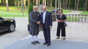 Владимир Путин в Ново-Огареве принимает премьера Индии Нарендру Моди