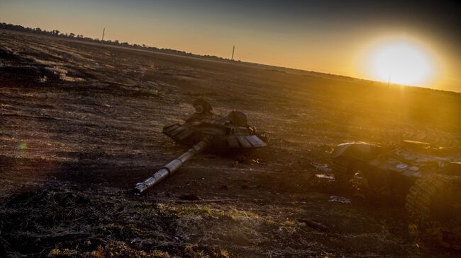 Сгоревшая военная техника на Украине